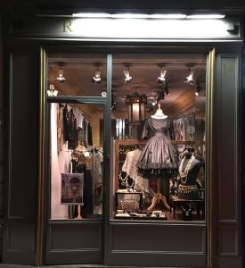 SB Digital portfolio - Vintage Fashion Paris